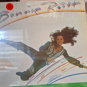 BONNIE RAITT | Home Plate